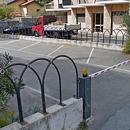 Posto Auto Gratuito Relax A 30 Metri Dal Mare Lägenhet Riva Ligure Exteriör bild